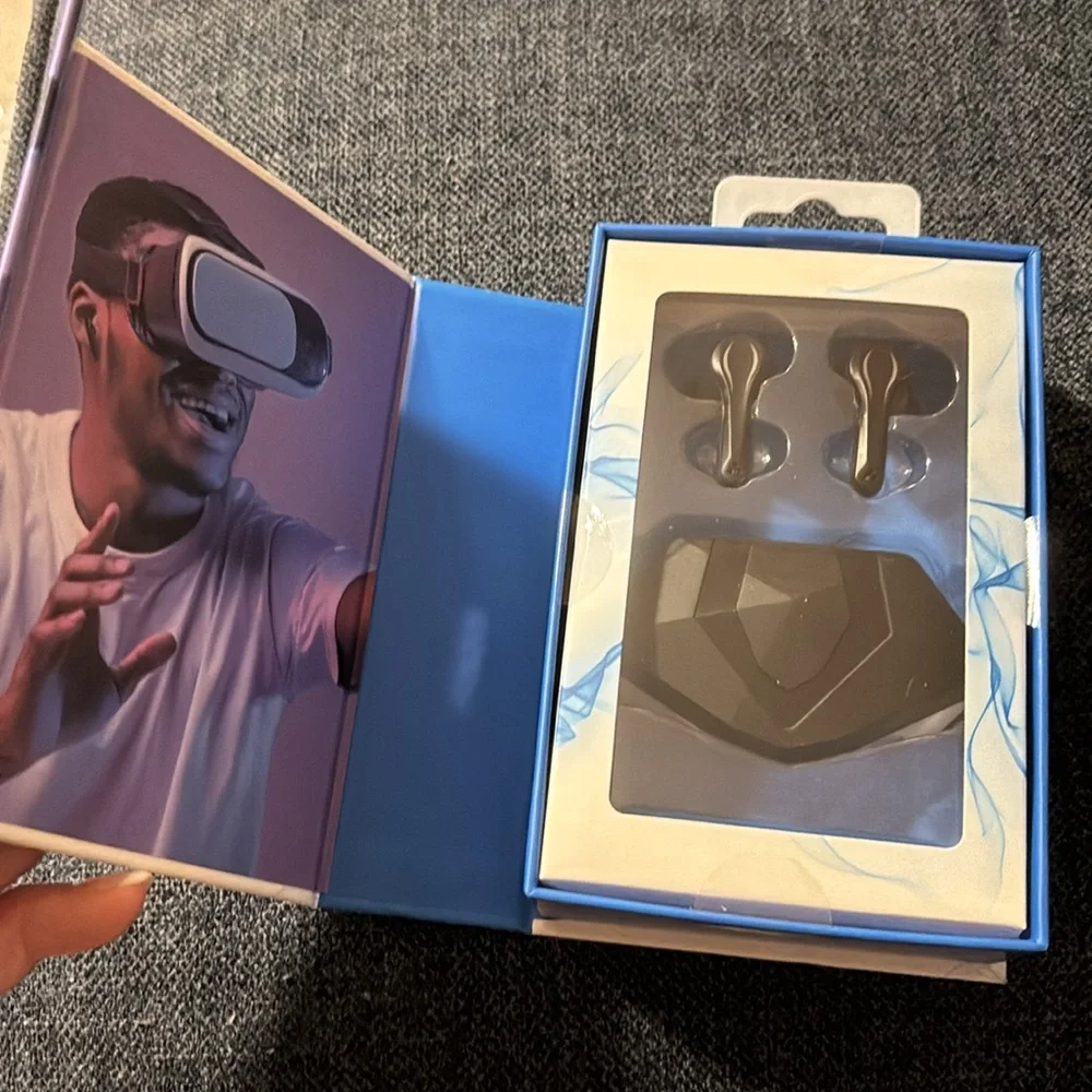 LVLUP PRO True Wireless Gaming Earbuds